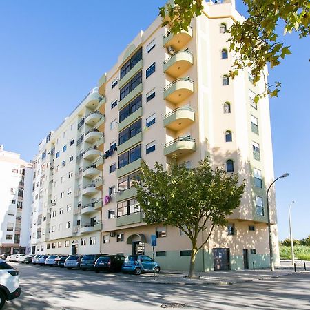 Apartamento Central Setubal Sossegado E Com Luz Ngoại thất bức ảnh